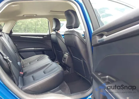 2017 Ford Fusion Energi Titanium from USA, damaged, VIN 3FA6P0SU0HR147152